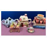 11 - COLLECTIBLE TEAPOTS (Y28)