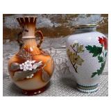 11 - LOT OF TWO VINTAGE VASES (N337)
