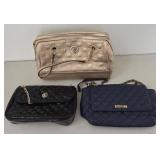 J2 - LOT OF THREE PURSES (M37)