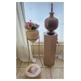 J2 - TABLE LAMP, PEDESTAL, VASE W/STAND, DECOR BOX