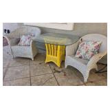 J2 - PAIR OF WICKER CHAIRS & GLASS-TOP TABLE (Y3)