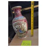 J2 - VINTAGE CHINESE PORCELAIN VASE 12'T (K38)