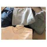 J4 - DENIM JEANS CLOTHING LOT (M29)