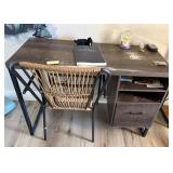J4 - MODERN DESK WITH CHAIR (A67)