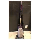 J4 - SHARK POWERDETECT UPRIGHT VACUUM (R38)