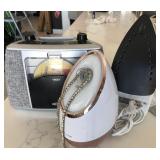 J4 - RETRO CD PLAYER AND IRON (K7)