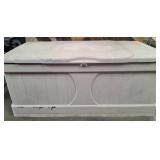 11 - PATIO STORAGE BOX (R20)