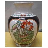 11 - KUTANI-SATSUMA STYLE VASE 10'T (U10)
