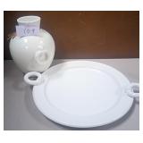 43 - NEW WMC CERAMIC PLATE & VASE (M109)