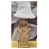 11 - VINTAGE TABLE LAMP WITH SHADE (U7)