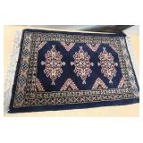 11 - SMALL RUG 25X17' (U33)