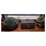 N2 - ANTIQUE BOX, PLANTERS (O19)