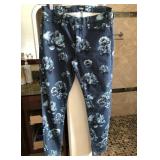 N2 - PAIR OF WOMEN'S HUDSON JEANS SIZE 31 (M1)