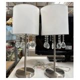 11 - PAIR OF MATCHING TABLE LAMPS (B23)