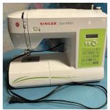11 - SINGER SEWING MACHINE (M23)