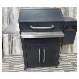 513 - TRAEGER OUTDOOR GRILL (U30)