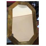 S1 - OCTAGON-SHAPED WALL MIRROR 17X11' (L103)