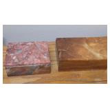 S1 - LOT OF TWO KEEPSAKE BOXES (E89)