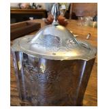 S1 - VINTAGE PEWTER TEA CADDY/ TRINKET BOX (K111)