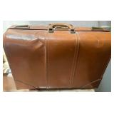 S1 - VINTAGE LEATHER ATTACHE CASE (E203B)