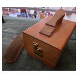 S1 - WOODEN SHOE CARE BOX WITH CONTENTS (E33)