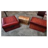 S1 - LOT OF THREE KEEPSAKE BOXES (E54)