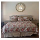 N1 - KING BED, MATTRESS, NIGHTSTAND & MIRROR (M82)