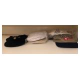 J1 - MIXED LOT OF HATS (M40)