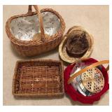 J1 - MIXED LOT OF BASKETS (M32)