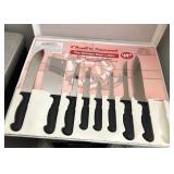 J1 - CHEF'S SECRET KNIVES (B34)