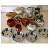J1 - MIXED LOT OF TEAPOTS & BOWLS (K62)