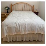 J1 - QUEEN HEADBOARD & MATTRESS
