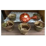 J1 - TEAPOT & FIVE TEA CUPS (B13)