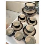 J1 - 24-PIECES IMPERIAL STONEWARE (K1)