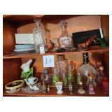 M - COLLECTIBLE DECANTERS & FIGURINES (L1)