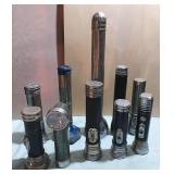 M - MIXED LOT OF FLASHLIGHTS (E85)