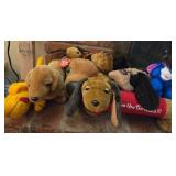 M - MIXED LOT OF PLUSH TOYS (E61)