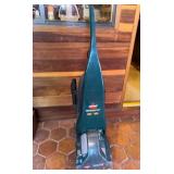 M - BISSELL POWER STEAMER (R34)
