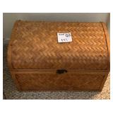 J2 - RATTAN BASKET, WOMEN'S LINGERE SIZES 36B/38B