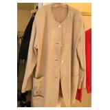 J2 - WOMEN'S SWEATERS SIZE 10 (M20)