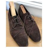J2 - PAIR OF MEN'S PRADA SHOES SIZE 7.5 (L14)