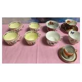 11 - MIXED LOT OF TEACUPS (L114)