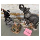 11 - LOT OF COLLECTIBLE FIGURINES (P210)