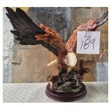 11 - AMERICAN EAGLE SCULPTURE (L189)