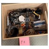 11 - MIXED LOT OF COSTUME JEWELRY (P11)