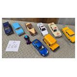 11 - LOT OF COLLECTIBLE CARS (L266)