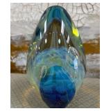11 - ART GLASS PAPER WEIGHT SIGNED (P30)