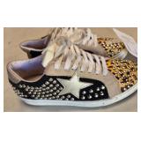 N1 - STEVE MADDEN TURNER STUDDED SHOES SIZE 9M