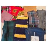 N1 - MIXED LOT OF SCARVES (E98)