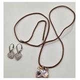 N1 - SWAROVSKI PENDANT NECKLACE & EARRINGS (J126)